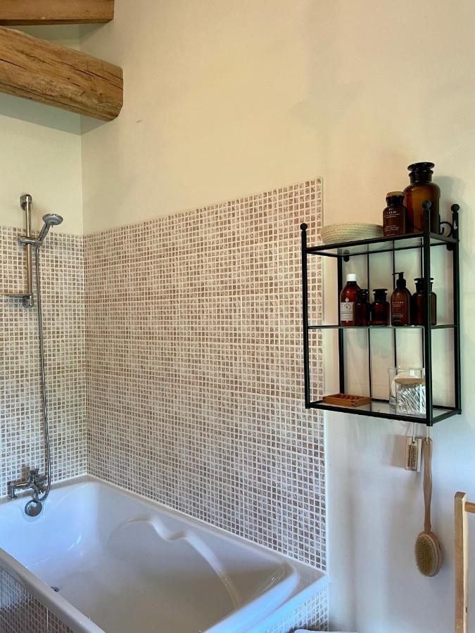 Beautiful Cottage With Private Plunge Pool/Hot Tub - 40 Mins From Puy Du Fou La Chapelle-Saint-Etienne Exteriér fotografie